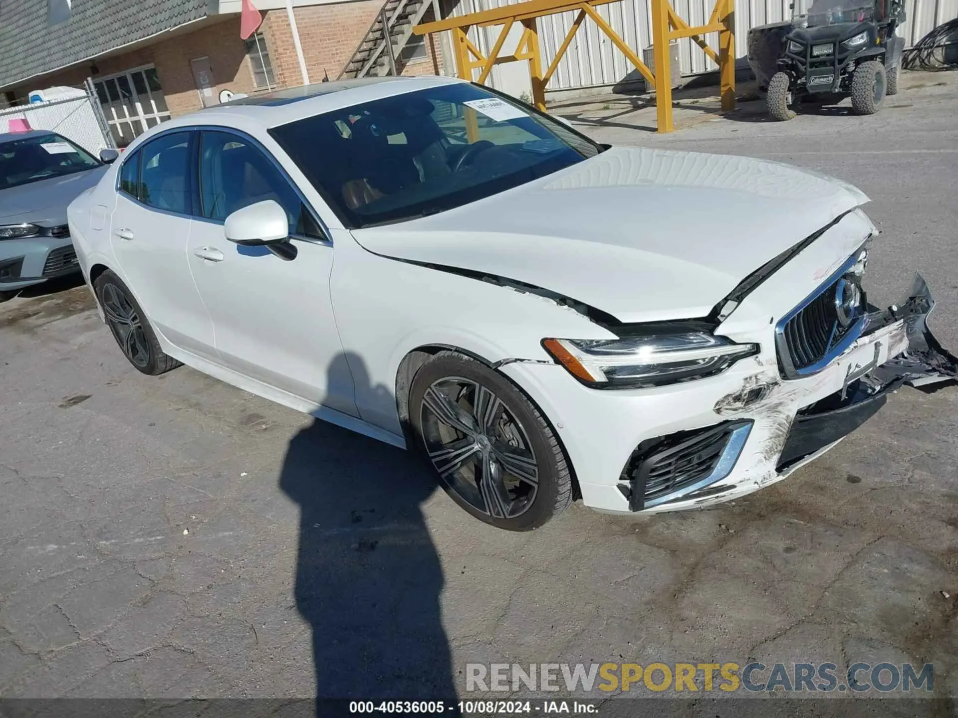 1 Photograph of a damaged car 7JRBR0FL2MG080609 VOLVO S60 2021