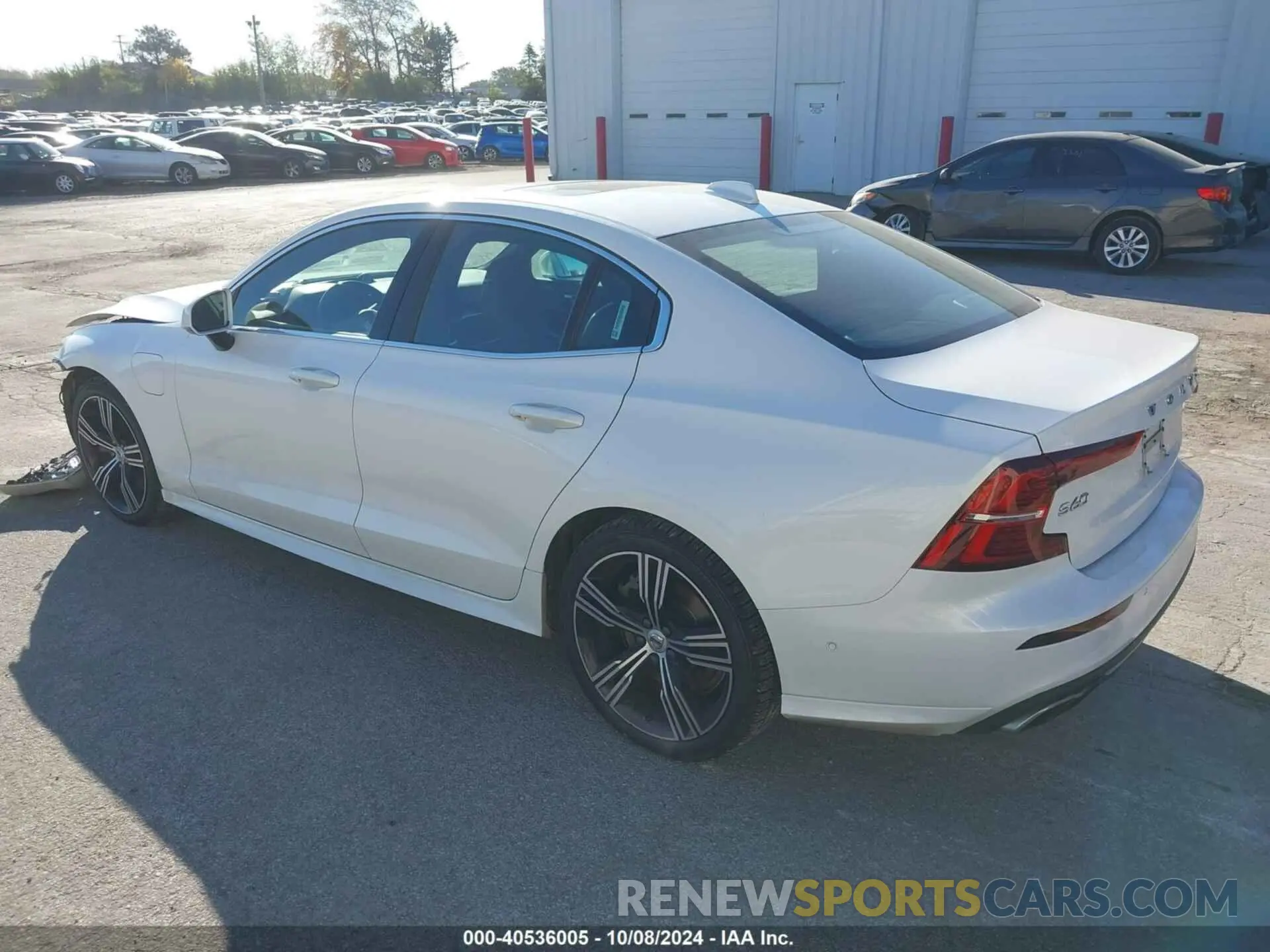 3 Photograph of a damaged car 7JRBR0FL2MG080609 VOLVO S60 2021