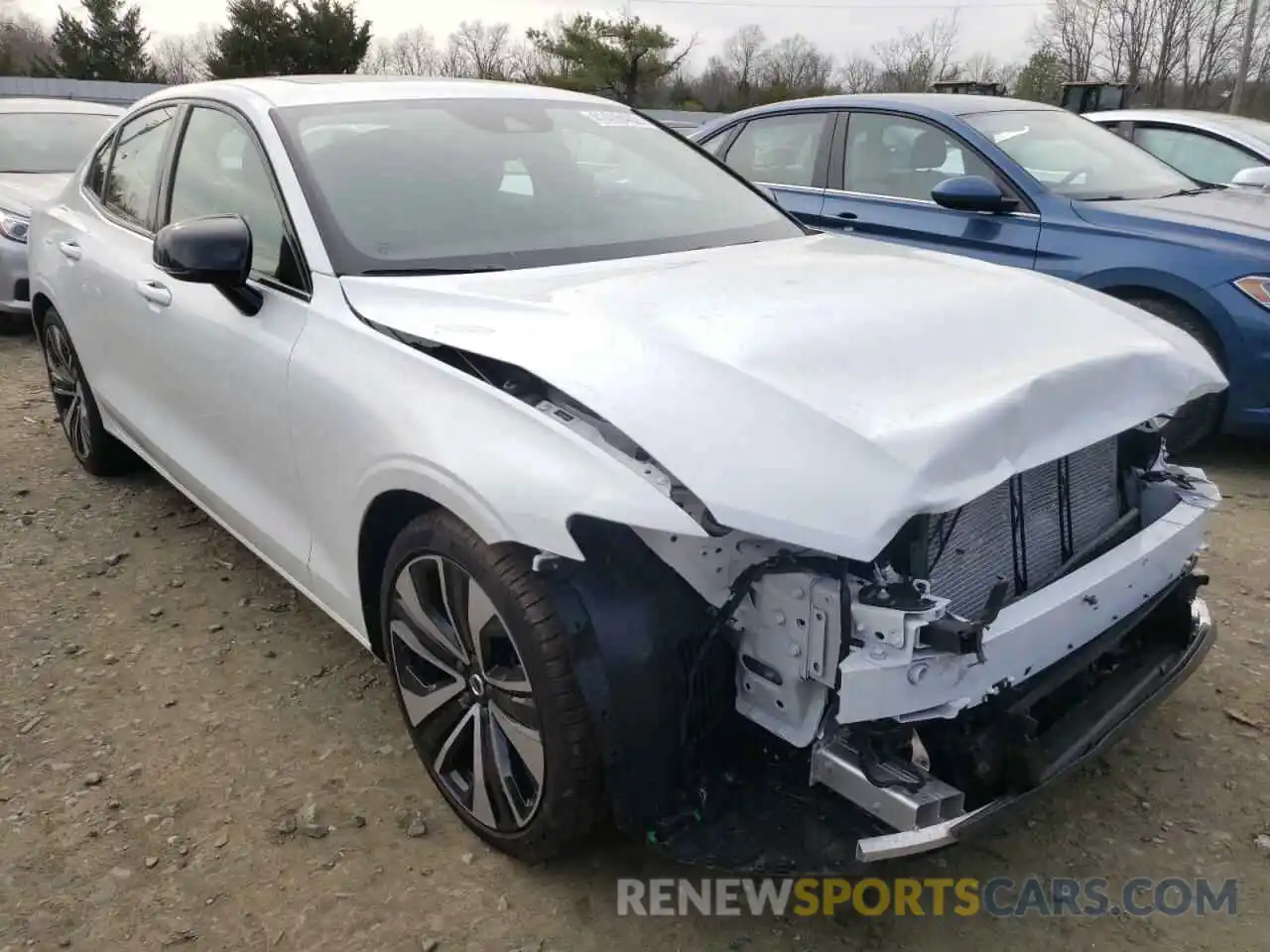 1 Photograph of a damaged car 7JRL12TZ4NG154162 VOLVO S60 2021