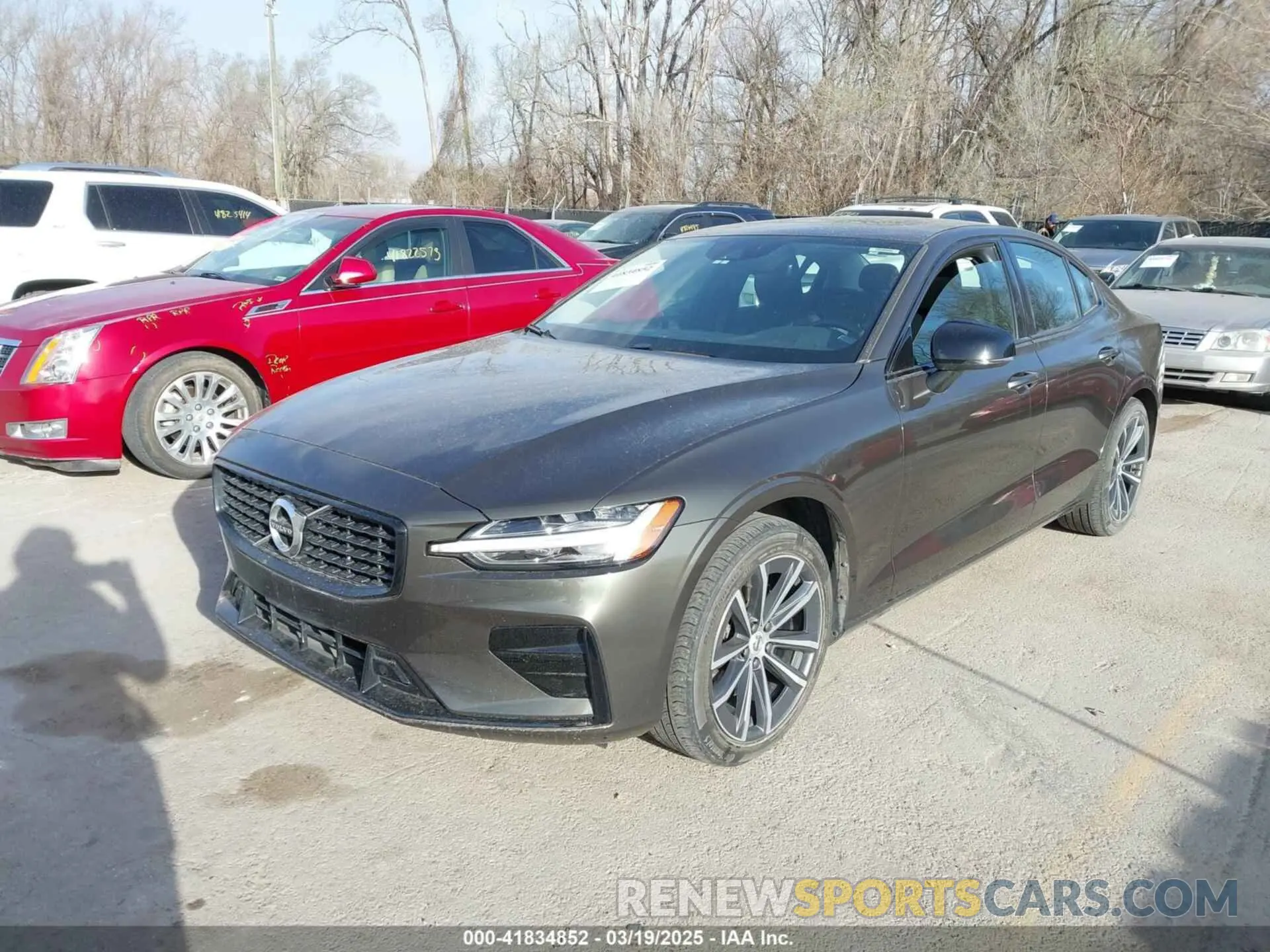 2 Photograph of a damaged car 7JRL12FZXNG192068 VOLVO S60 2022