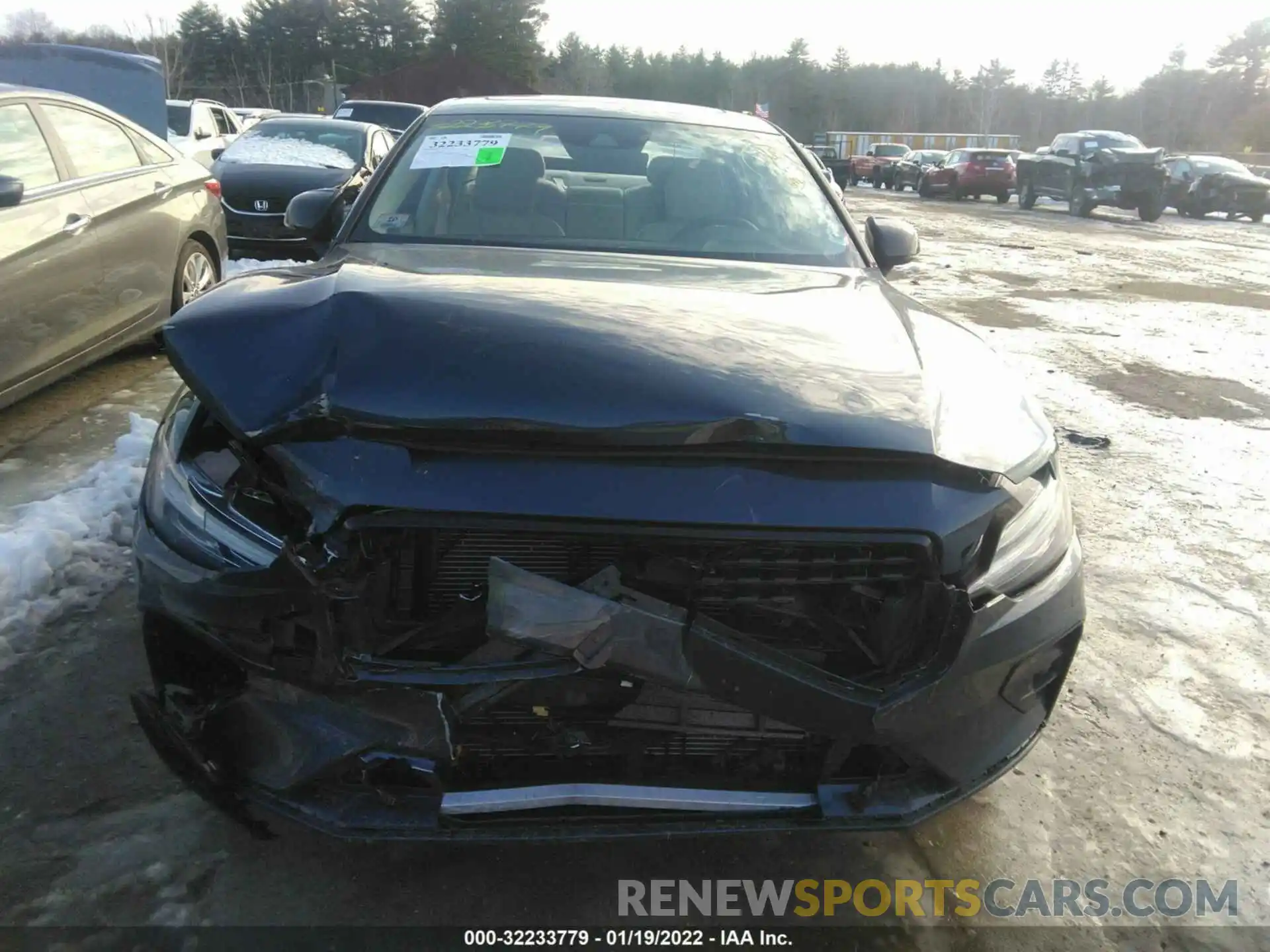 6 Photograph of a damaged car 7JRL12TZXNG161438 VOLVO S60 2022