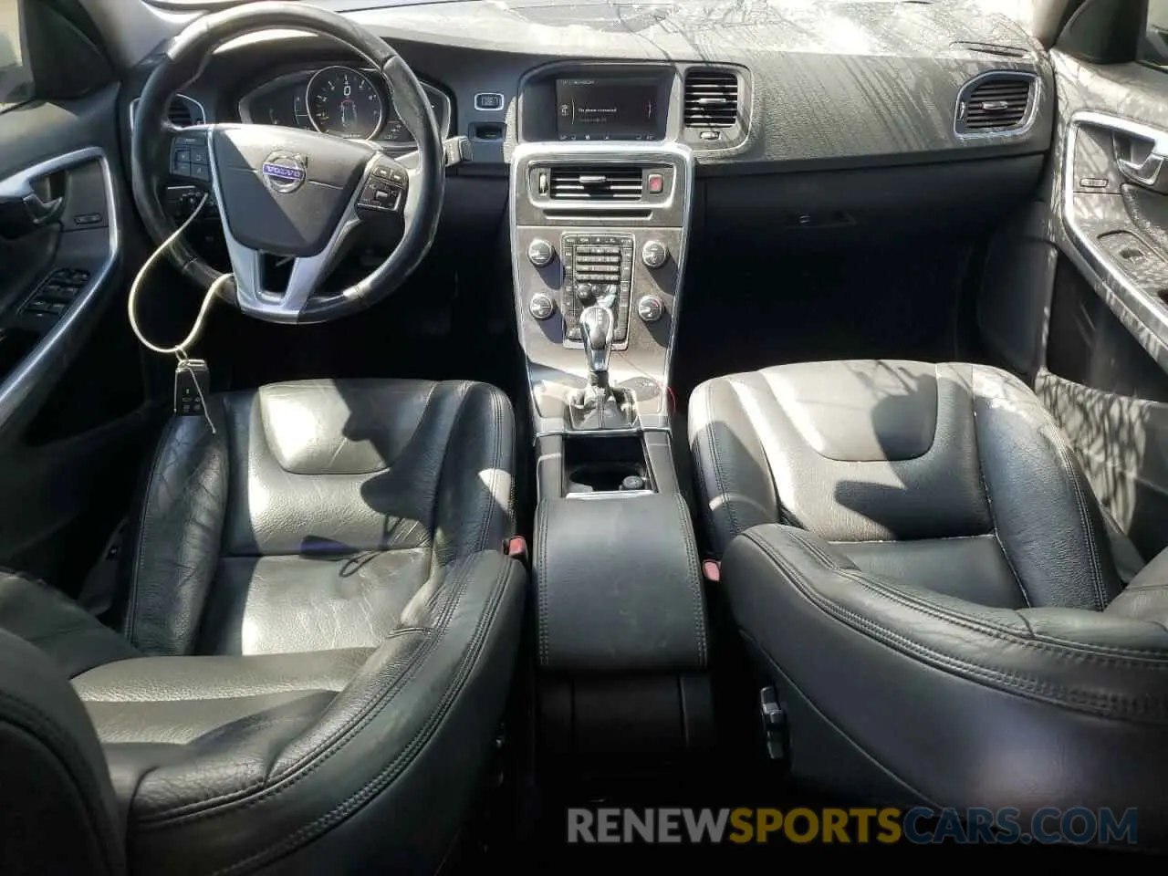 8 Photograph of a damaged car YV1612FH9E2296481 VOLVO S60 2022
