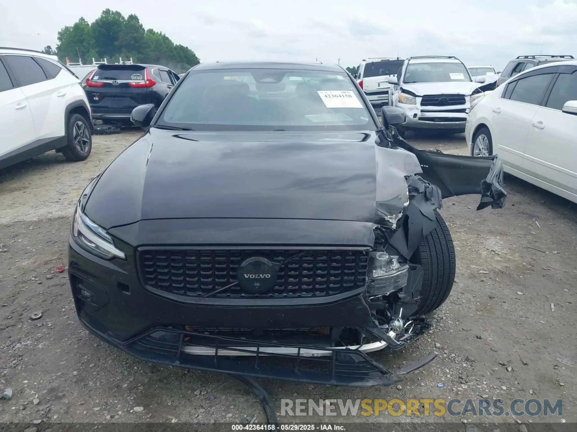 12 Photograph of a damaged car 7JRL12FJ3PG250292 VOLVO S60 2023