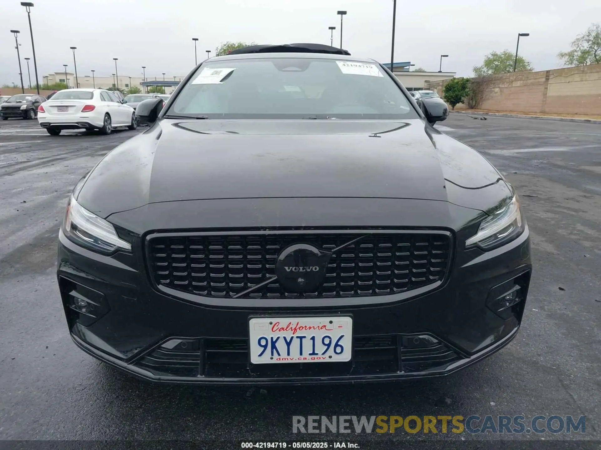 13 Photograph of a damaged car 7JRL12FT3PG227211 VOLVO S60 2023