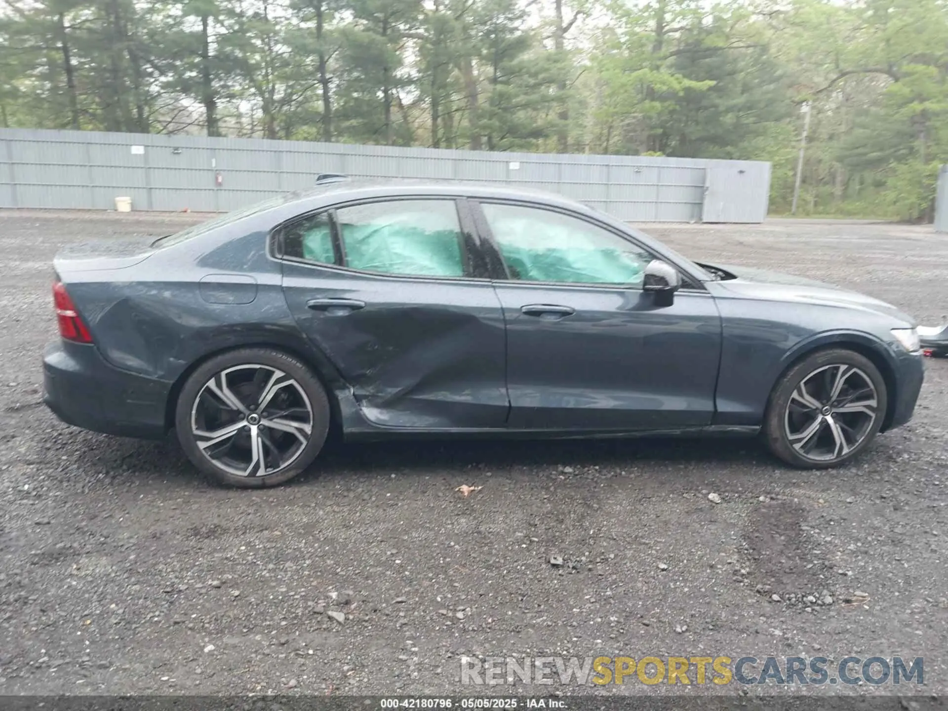 13 Photograph of a damaged car 7JRL12TW2PG234438 VOLVO S60 2023
