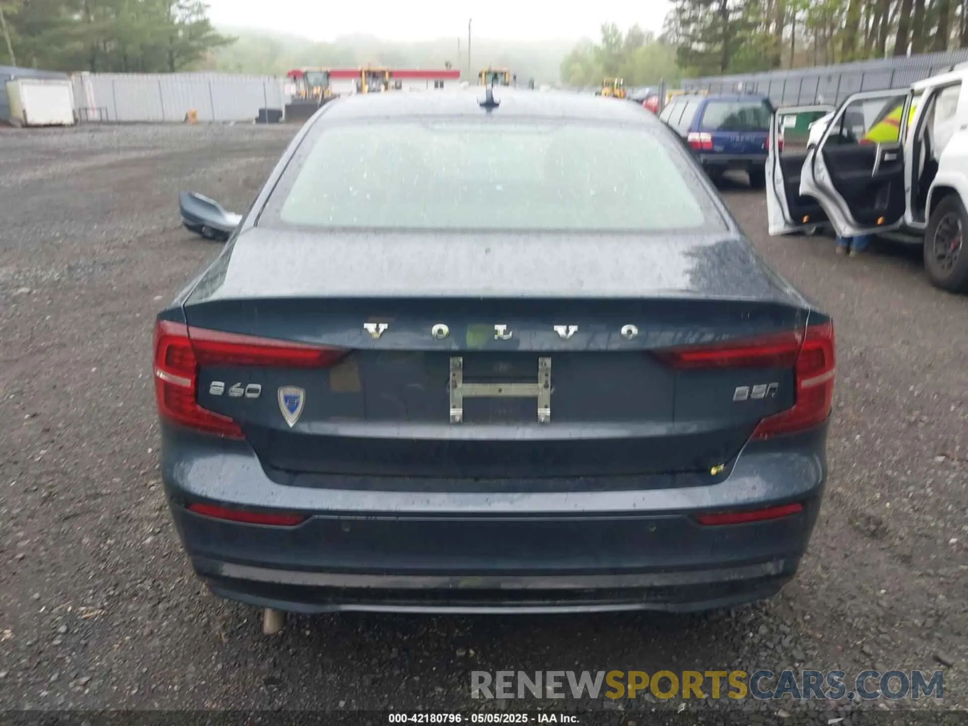 16 Photograph of a damaged car 7JRL12TW2PG234438 VOLVO S60 2023