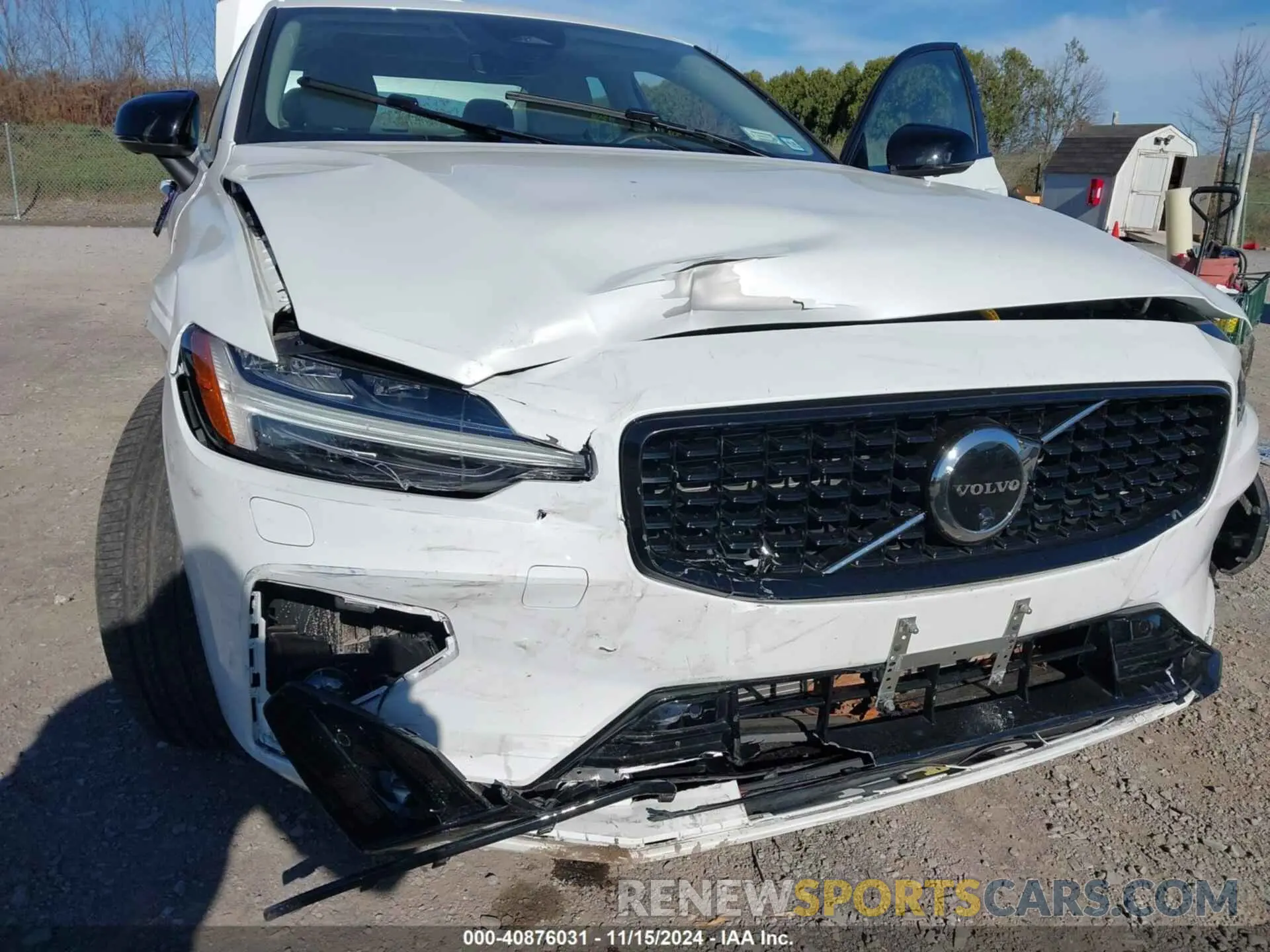 6 Photograph of a damaged car 7JRL12TW4PG255128 VOLVO S60 2023