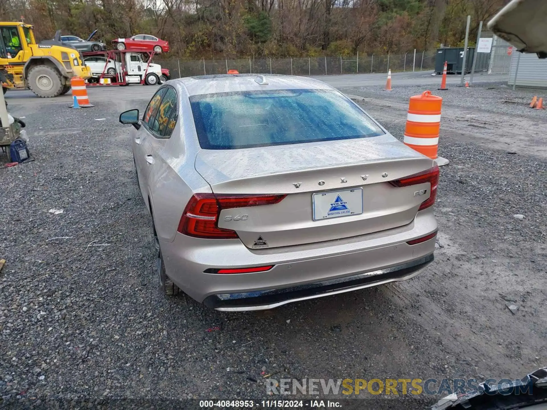 16 Photograph of a damaged car 7JRL12TW9PG254749 VOLVO S60 2023