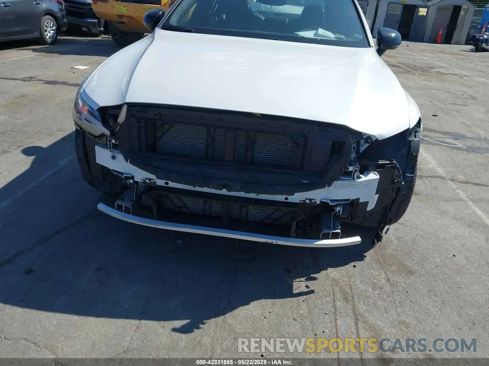6 Photograph of a damaged car 7JRL12FH5RG314705 VOLVO S60 2024