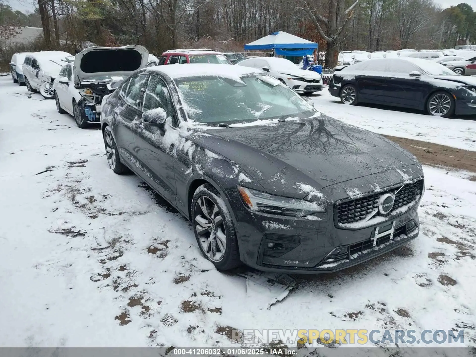 1 Photograph of a damaged car 7JRL12FK0RG322271 VOLVO S60 2024
