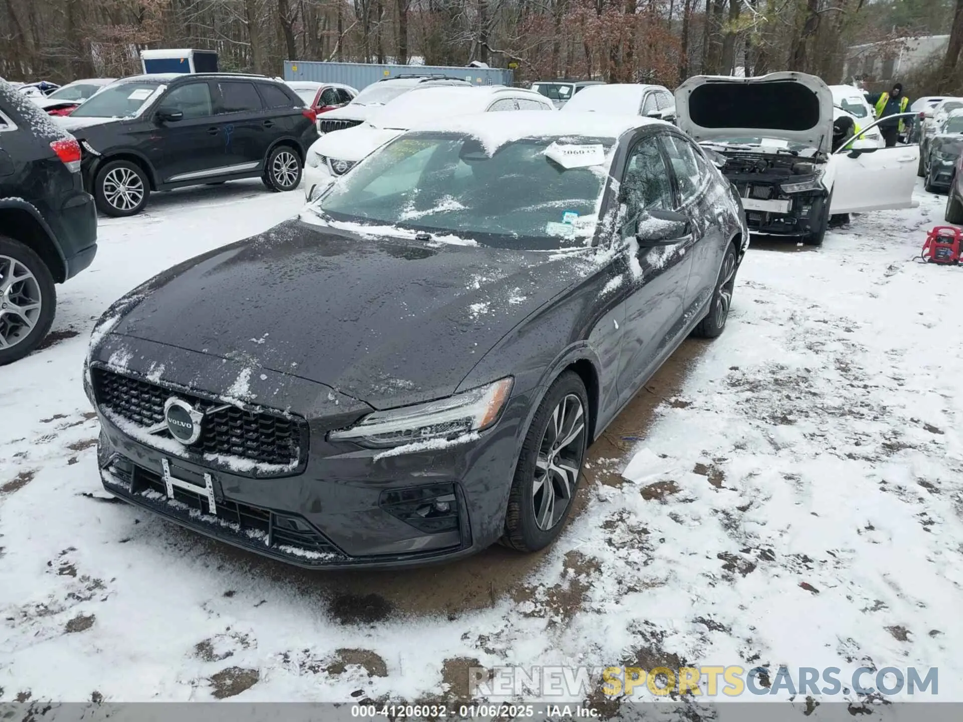 2 Photograph of a damaged car 7JRL12FK0RG322271 VOLVO S60 2024