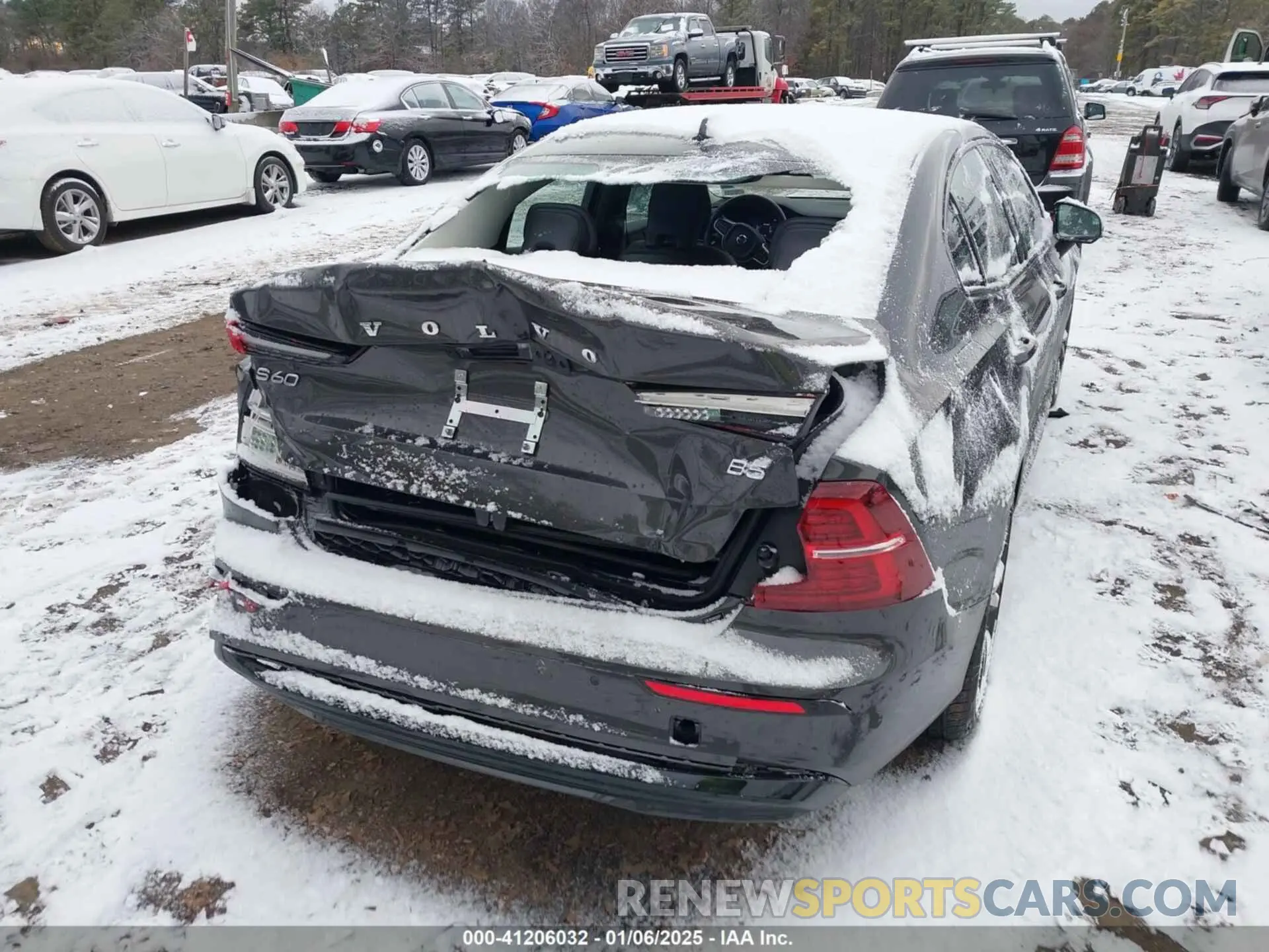 6 Photograph of a damaged car 7JRL12FK0RG322271 VOLVO S60 2024