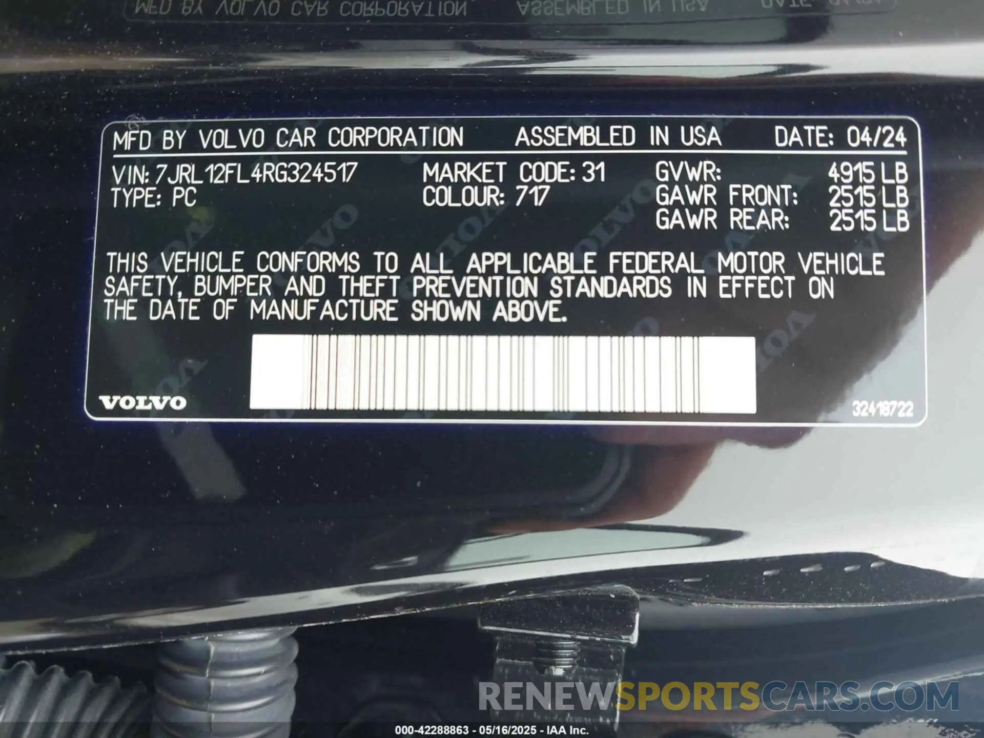9 Photograph of a damaged car 7JRL12FL4RG324517 VOLVO S60 2024