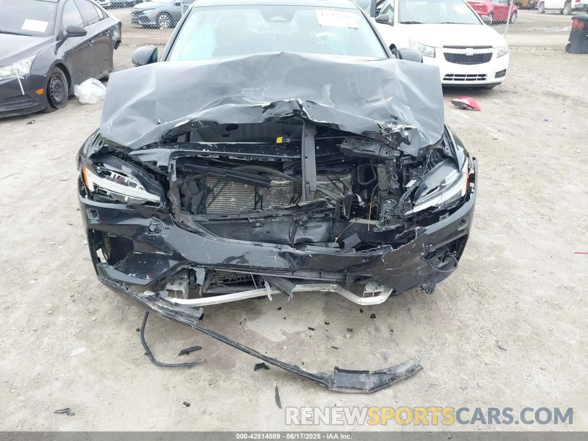 6 Photograph of a damaged car 7JRL12TK3RG297323 VOLVO S60 2024