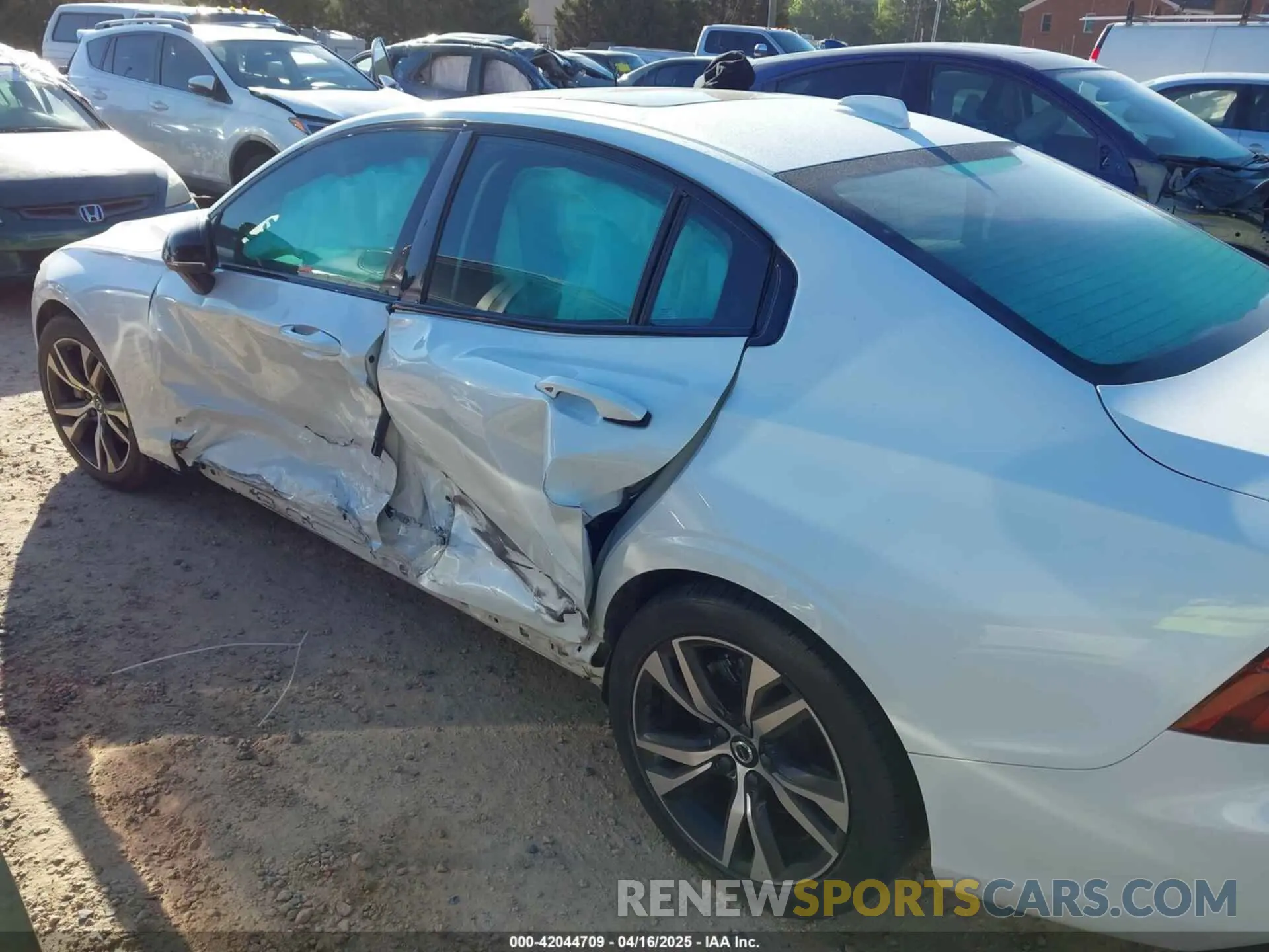 6 Photograph of a damaged car 7JRL12TK4RG297119 VOLVO S60 2024