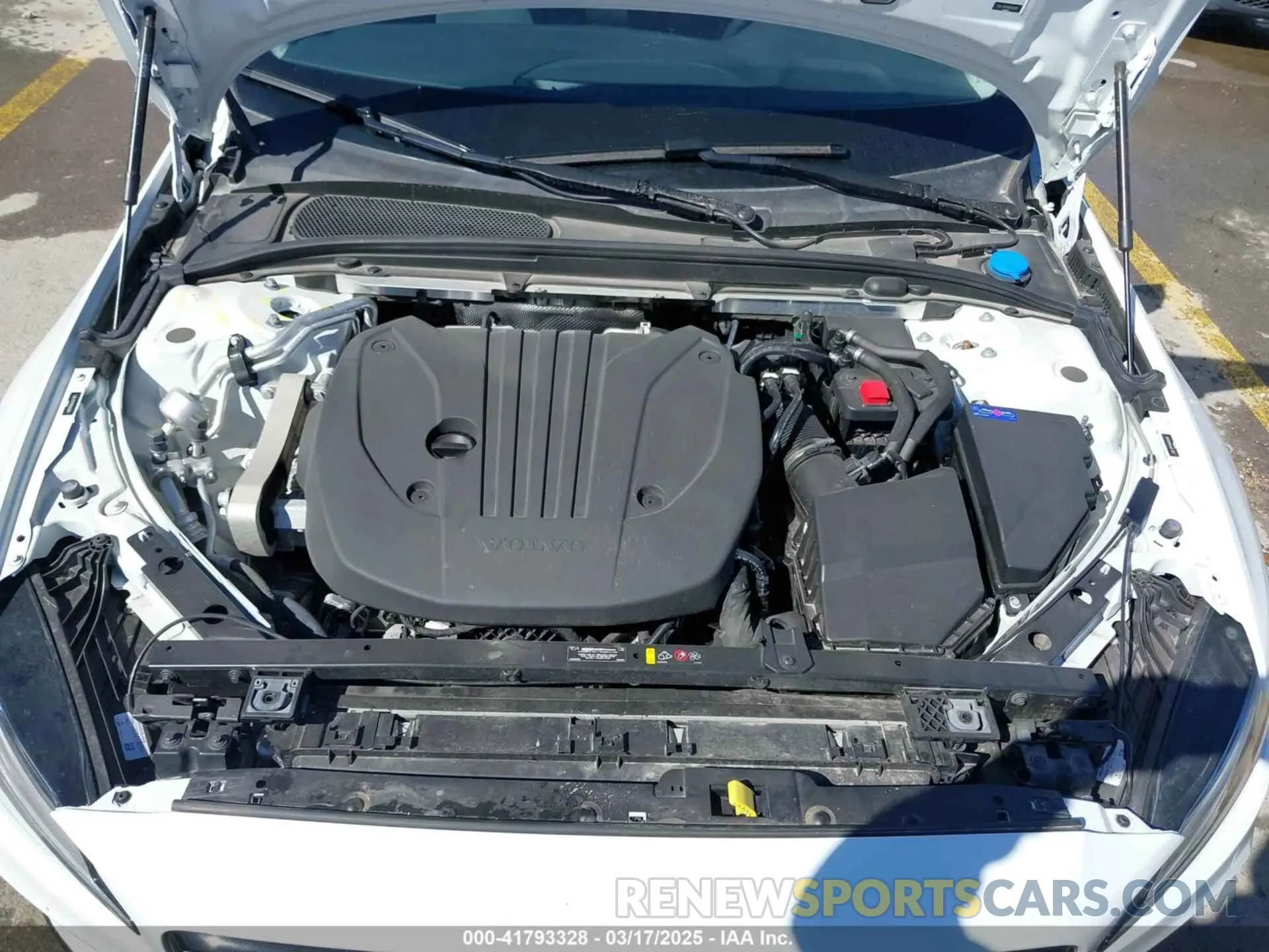 10 Photograph of a damaged car 7JRL12TK5RG303283 VOLVO S60 2024