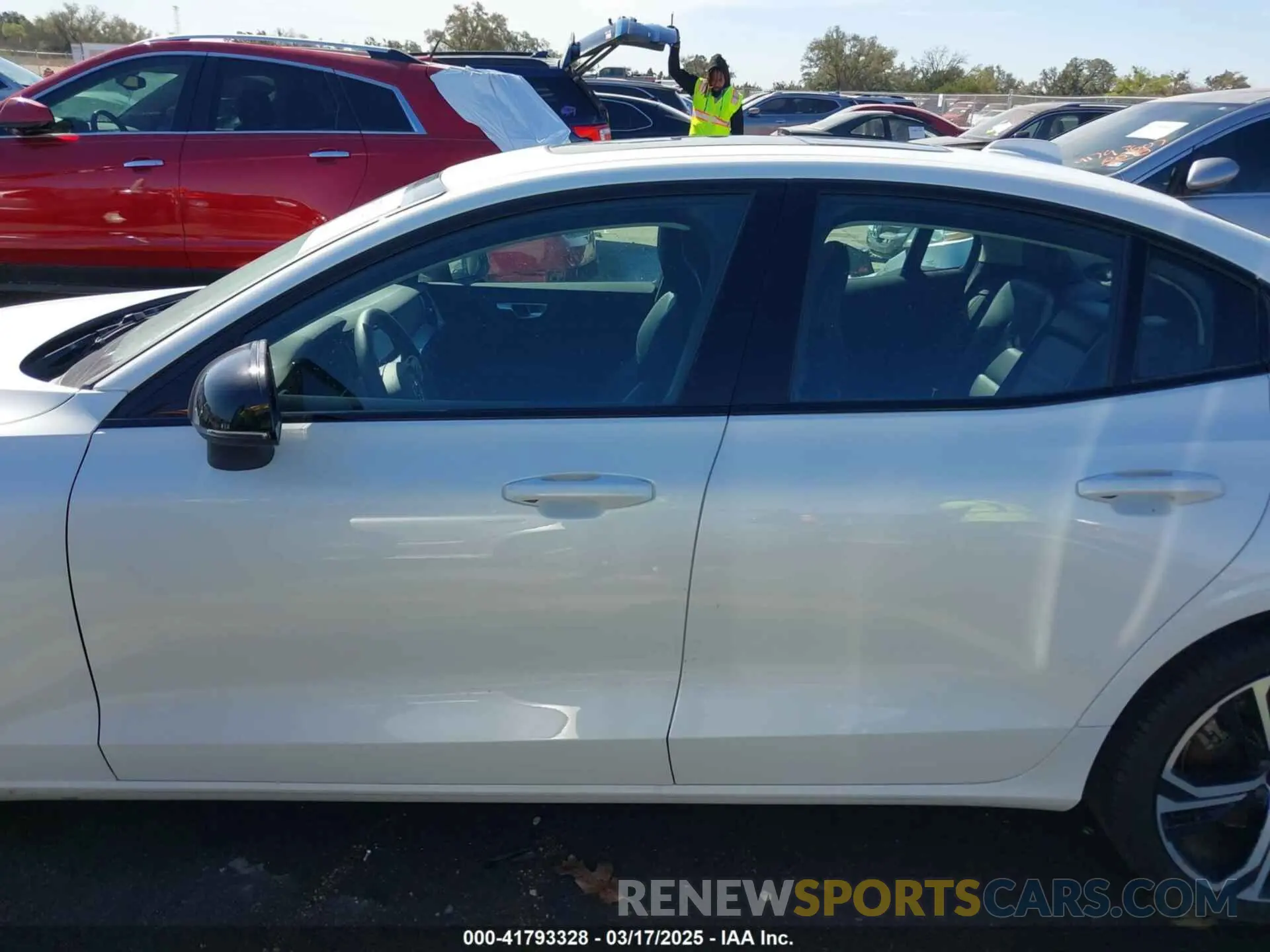 14 Photograph of a damaged car 7JRL12TK5RG303283 VOLVO S60 2024