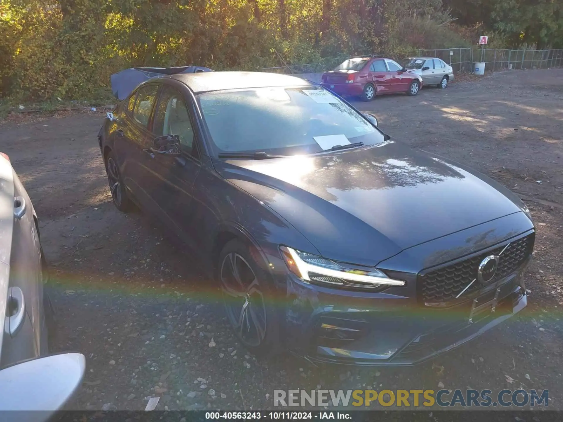 1 Photograph of a damaged car 7JRL12TK8RG304959 VOLVO S60 2024