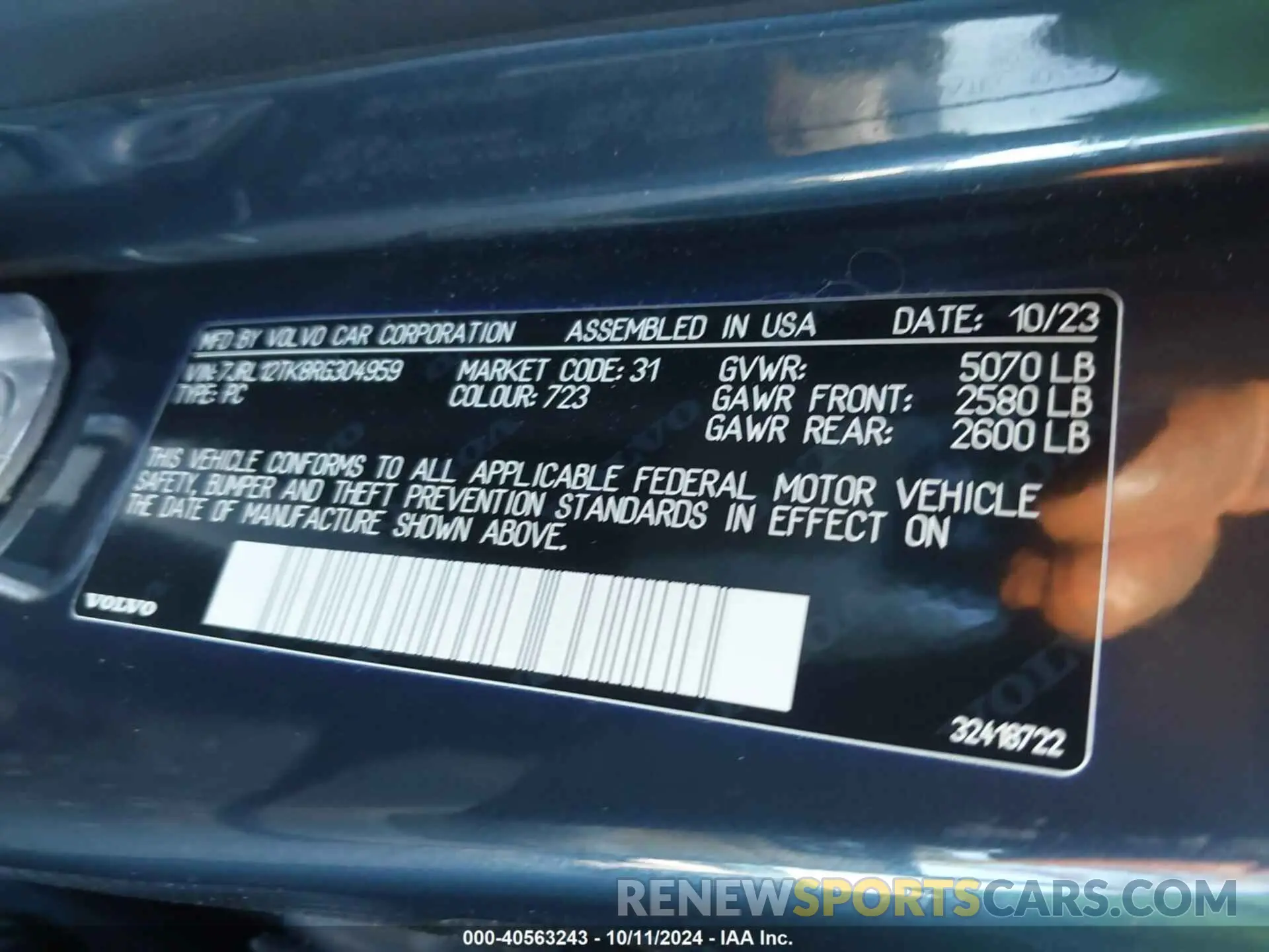 9 Photograph of a damaged car 7JRL12TK8RG304959 VOLVO S60 2024
