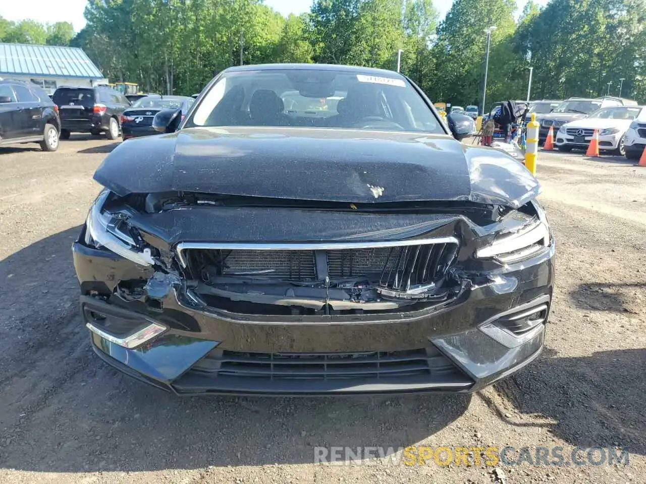 5 Photograph of a damaged car 7JRL12TL3NG172745 VOLVO S60 B5 INS 2022