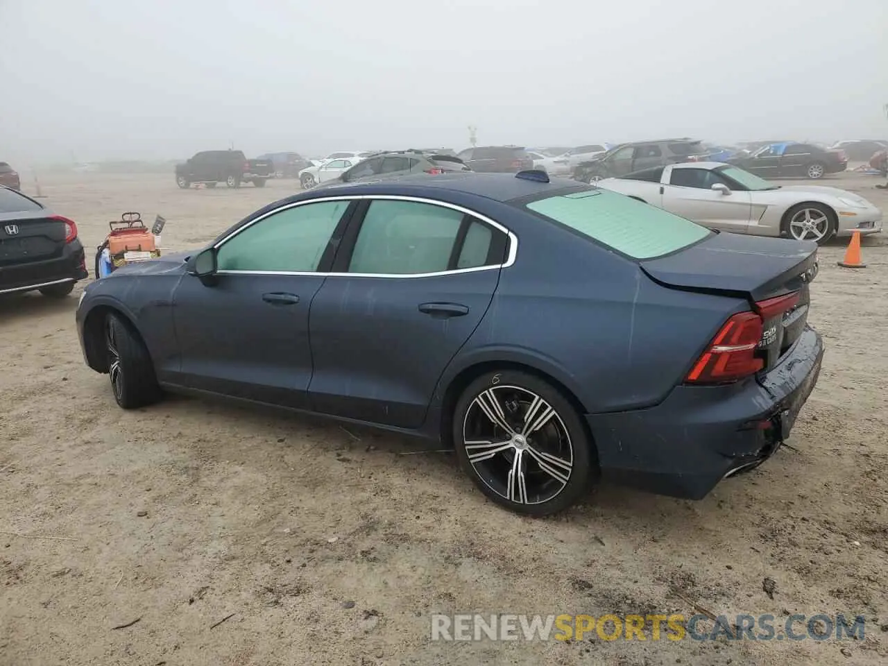 2 Photograph of a damaged car 7JRL12TL4NG175850 VOLVO S60 B5 INS 2022