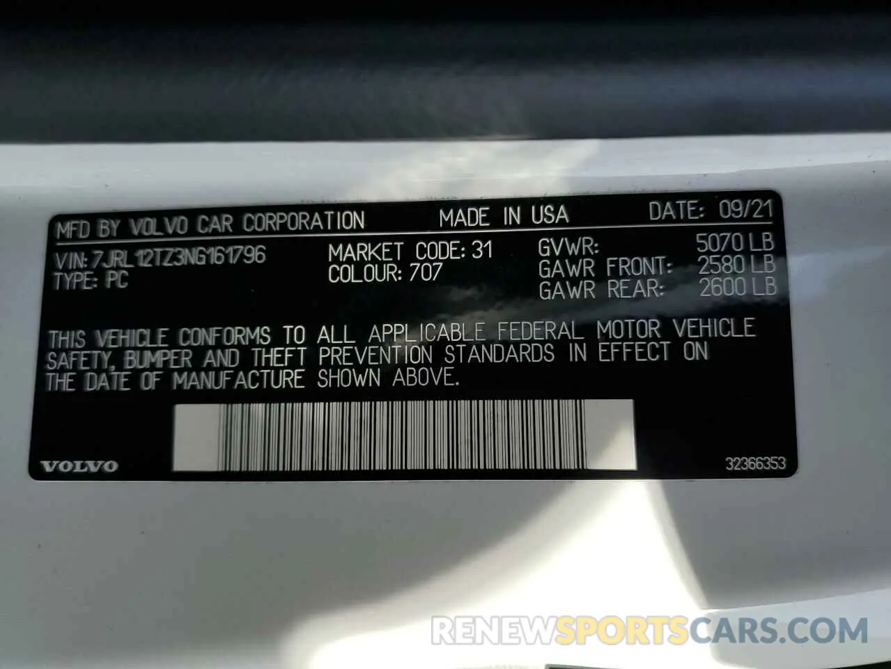 12 Photograph of a damaged car 7JRL12TZ3NG161796 VOLVO S60 B5 MOM 2022