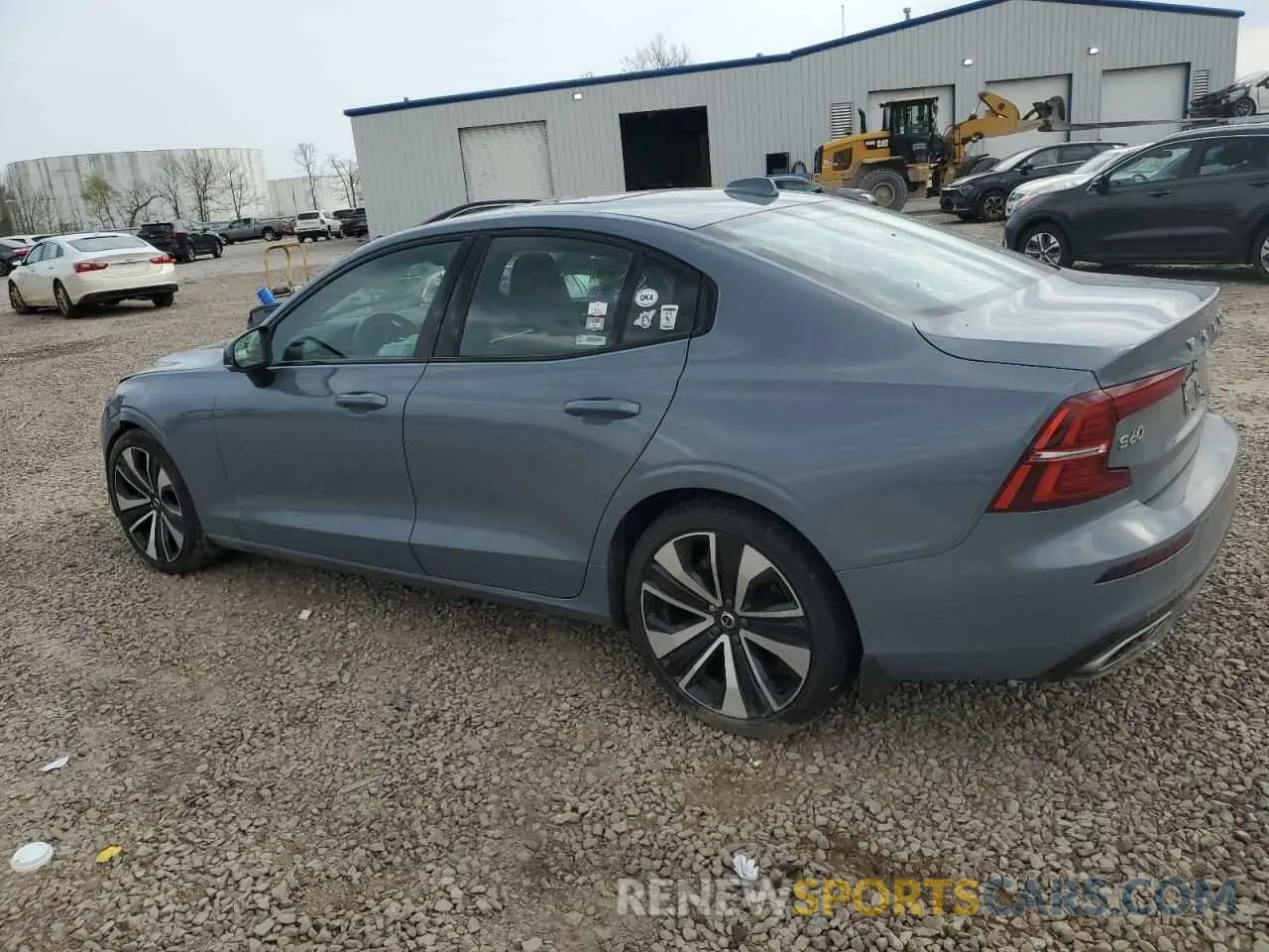 2 Photograph of a damaged car 7JRL12TZ3NG175844 VOLVO S60 B5 MOM 2022