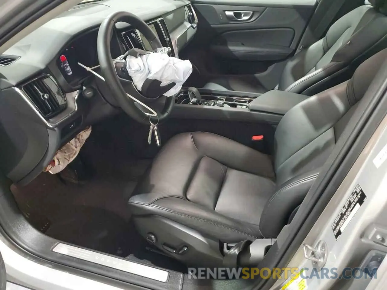 7 Photograph of a damaged car 7JRL12FK2RG317573 VOLVO S60 CORE 2024