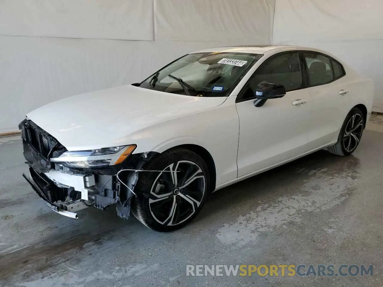 1 Photograph of a damaged car 7JRL12FK2RG319002 VOLVO S60 CORE 2024