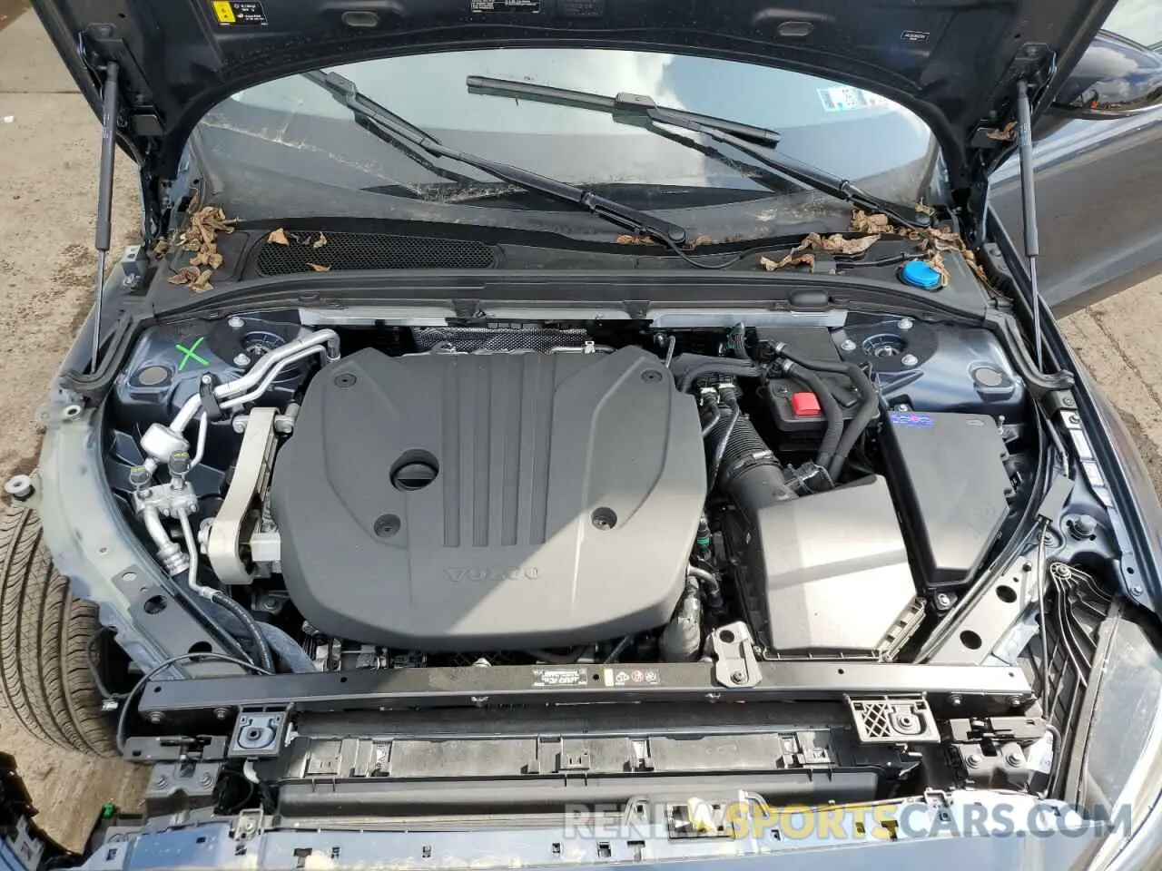 11 Photograph of a damaged car 7JRL12FK2RG327536 VOLVO S60 CORE 2024