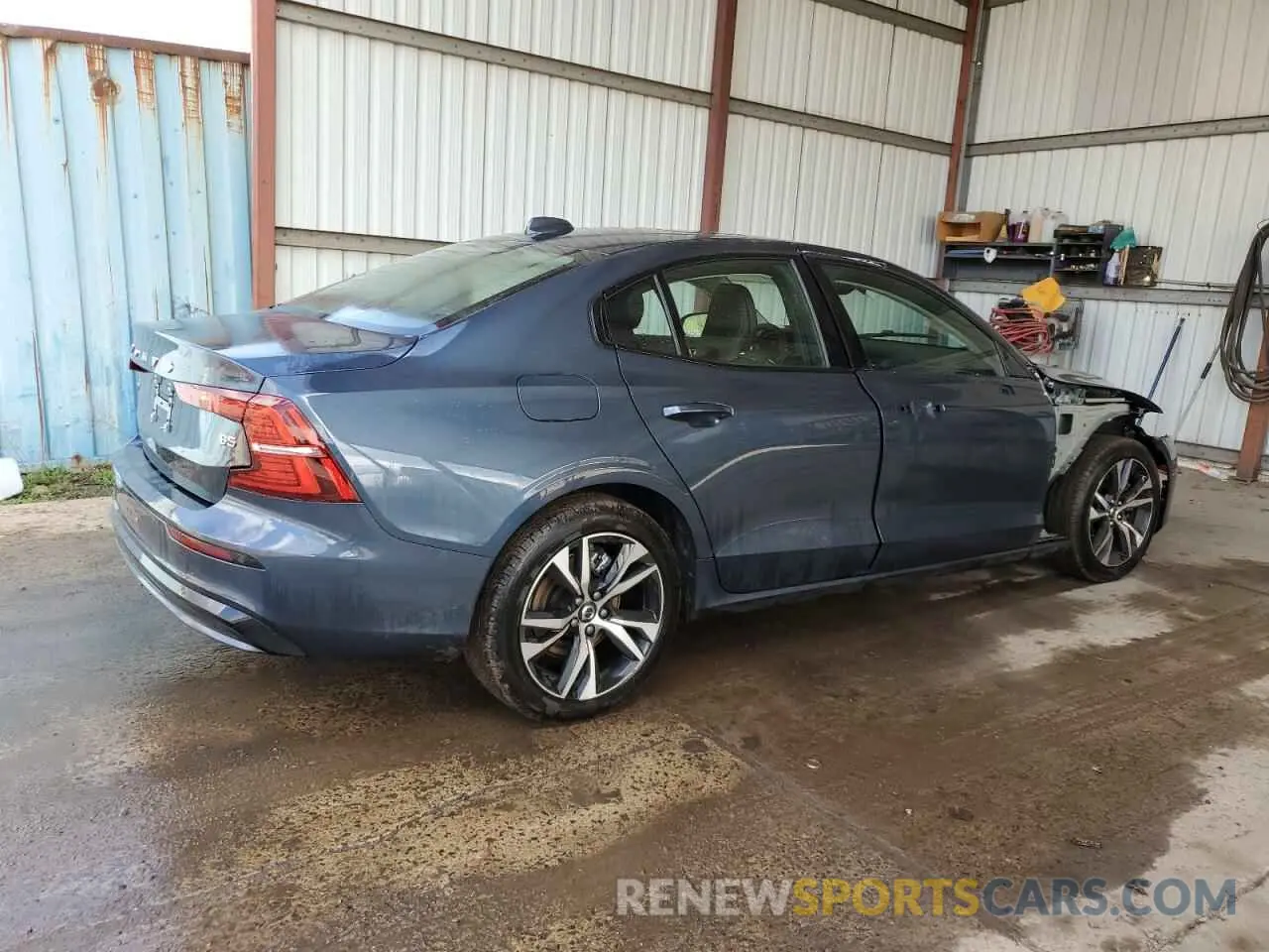 3 Photograph of a damaged car 7JRL12FK2RG327536 VOLVO S60 CORE 2024
