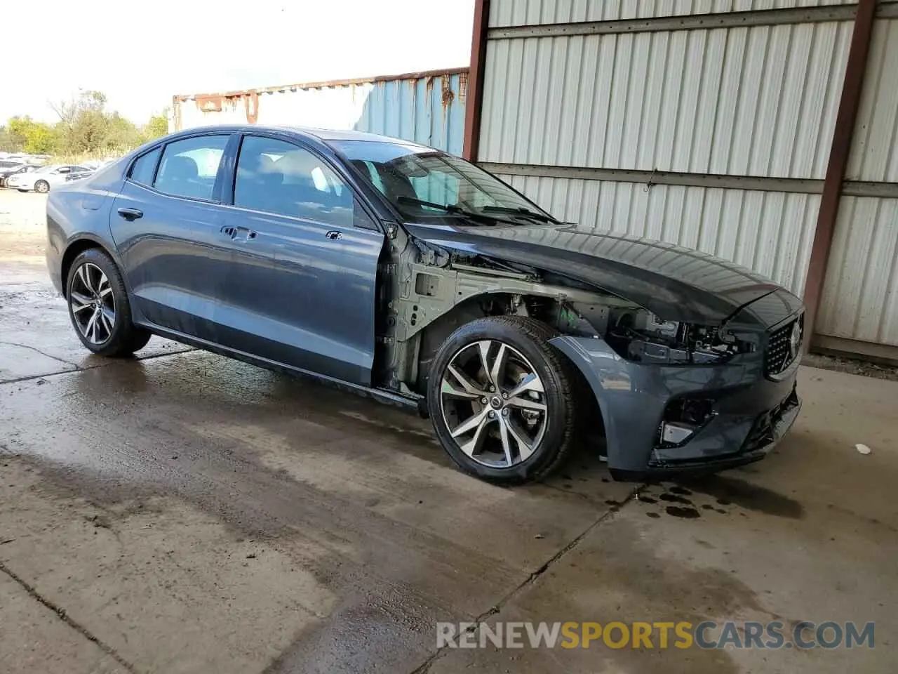 4 Photograph of a damaged car 7JRL12FK2RG327536 VOLVO S60 CORE 2024
