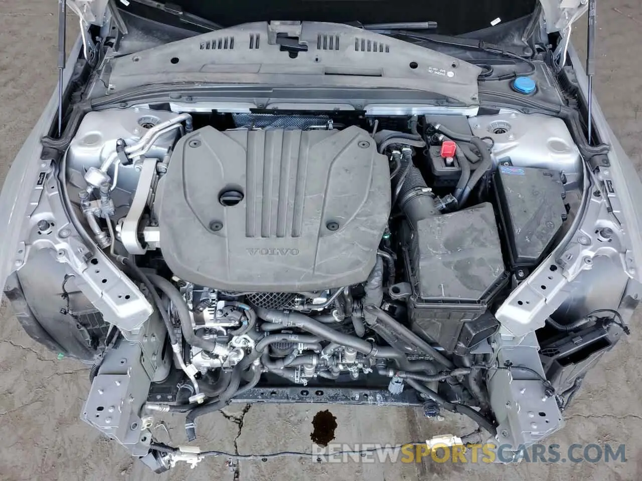 11 Photograph of a damaged car 7JRL12FK4RG321155 VOLVO S60 CORE 2024