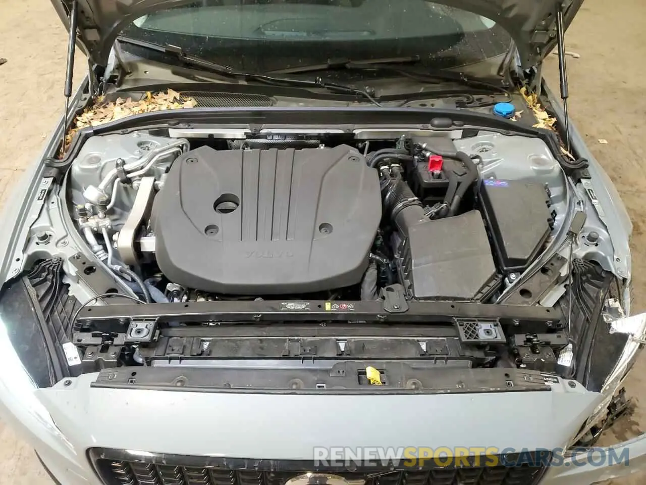11 Photograph of a damaged car 7JRL12FK4RG322970 VOLVO S60 CORE 2024