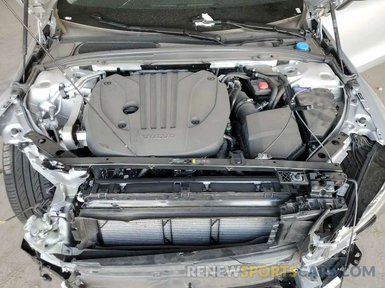 11 Photograph of a damaged car 7JRL12FK5RG322315 VOLVO S60 CORE 2024