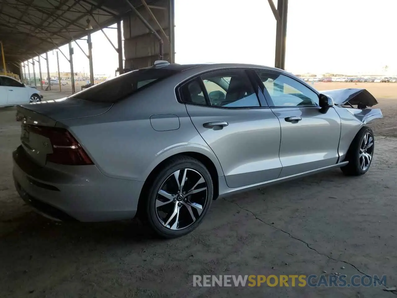 3 Photograph of a damaged car 7JRL12FK5RG322315 VOLVO S60 CORE 2024
