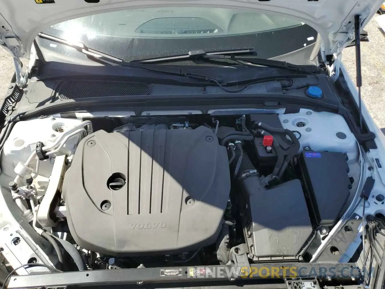 11 Photograph of a damaged car 7JRL12FK6RG313431 VOLVO S60 CORE 2024