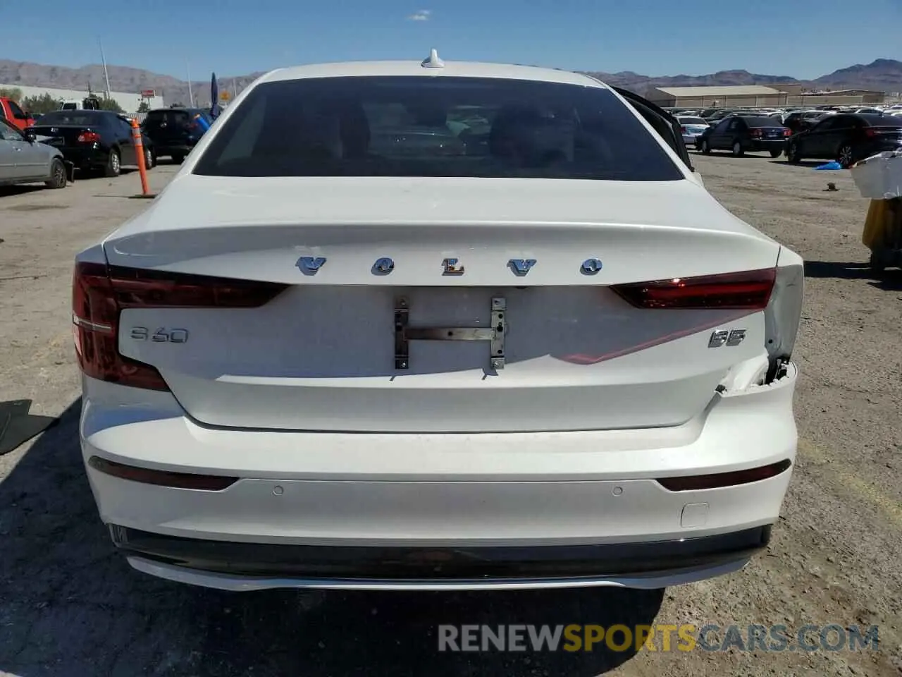 6 Photograph of a damaged car 7JRL12FK6RG313431 VOLVO S60 CORE 2024