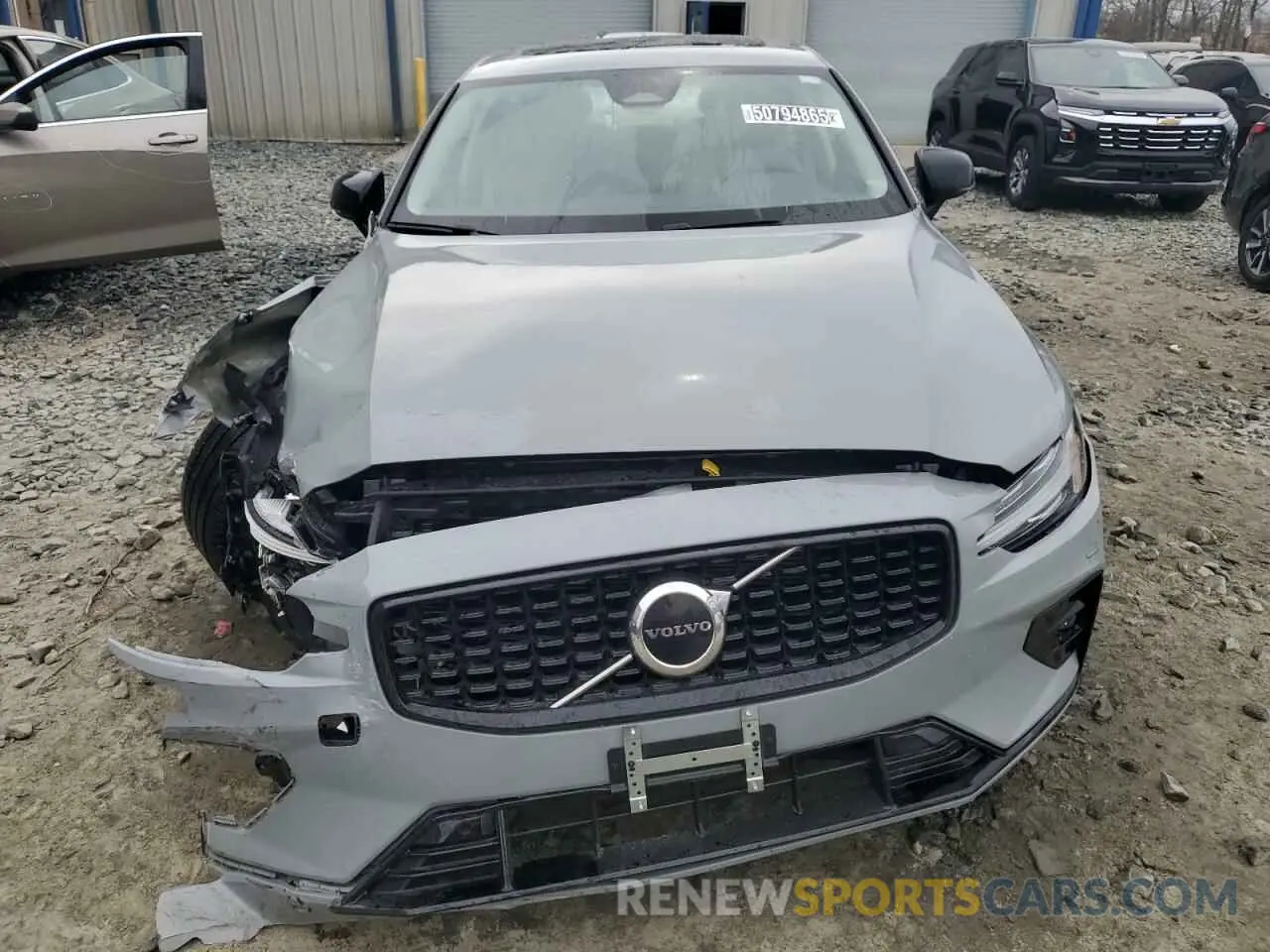 11 Photograph of a damaged car 7JRL12FK6RG315194 VOLVO S60 CORE 2024