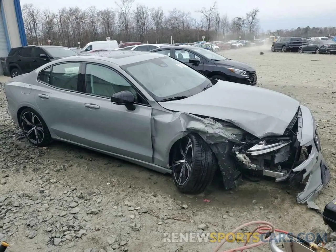 4 Photograph of a damaged car 7JRL12FK6RG315194 VOLVO S60 CORE 2024