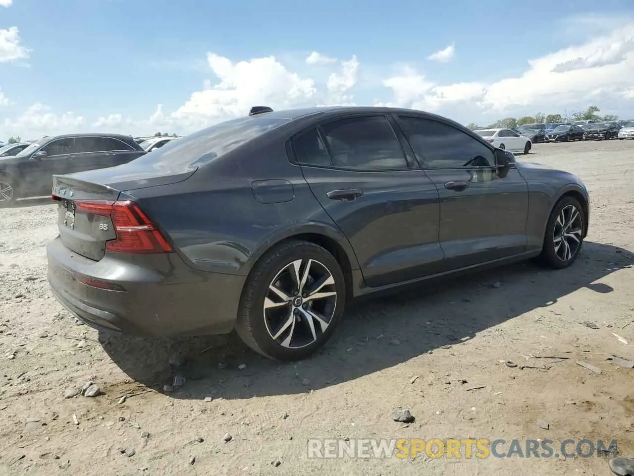 3 Photograph of a damaged car 7JRL12FK6RG321612 VOLVO S60 CORE 2024