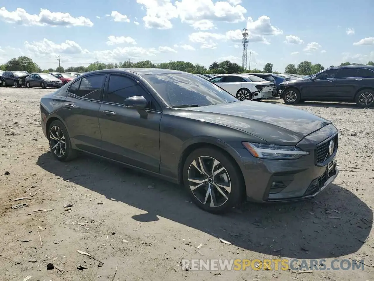 4 Photograph of a damaged car 7JRL12FK6RG321612 VOLVO S60 CORE 2024
