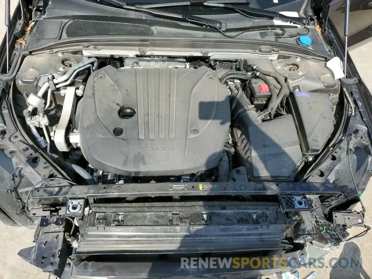 11 Photograph of a damaged car 7JRL12FK6RG322355 VOLVO S60 CORE 2024