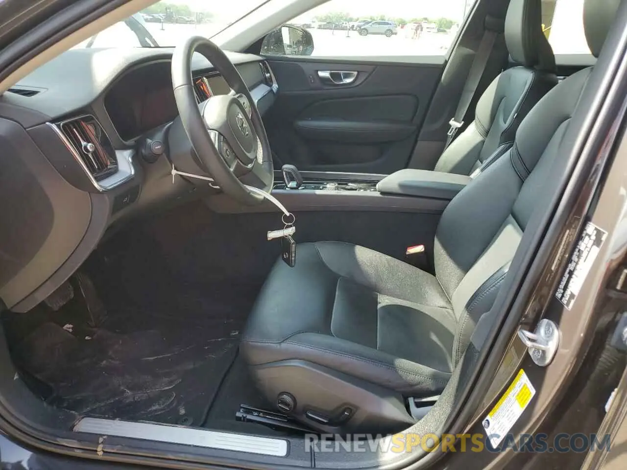7 Photograph of a damaged car 7JRL12FK6RG322355 VOLVO S60 CORE 2024