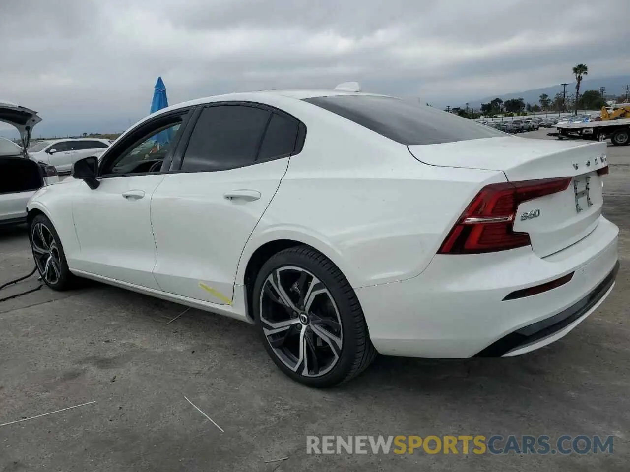2 Photograph of a damaged car 7JRL12FK7RG310554 VOLVO S60 CORE 2024