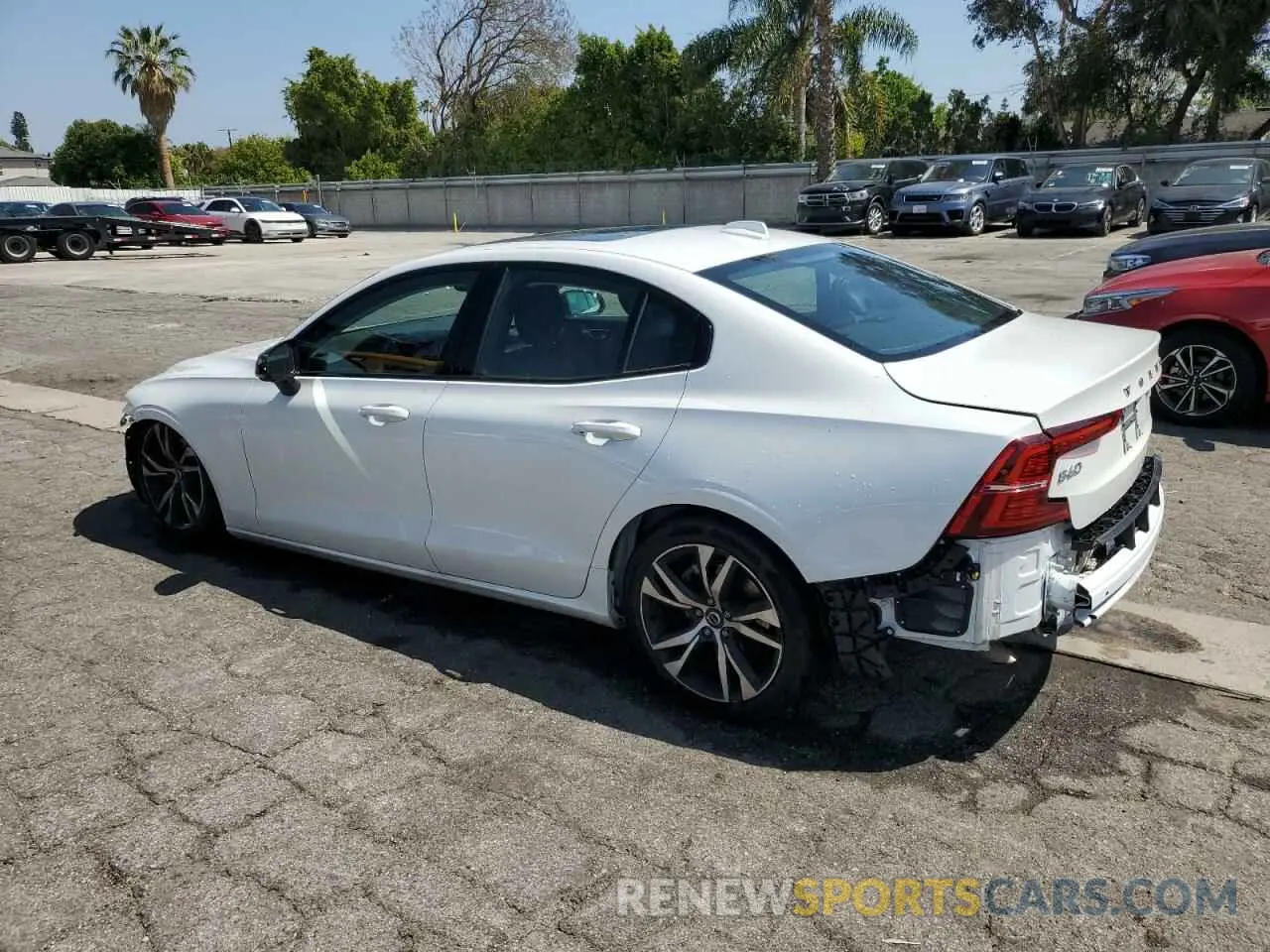 2 Photograph of a damaged car 7JRL12FK7RG313387 VOLVO S60 CORE 2024