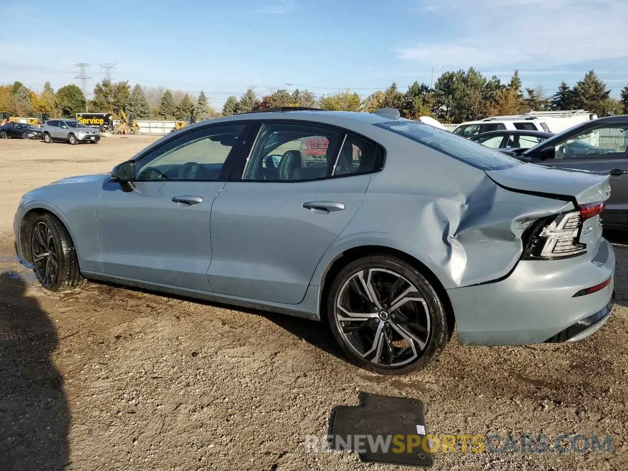2 Photograph of a damaged car 7JRL12TK0RG323795 VOLVO S60 CORE 2024