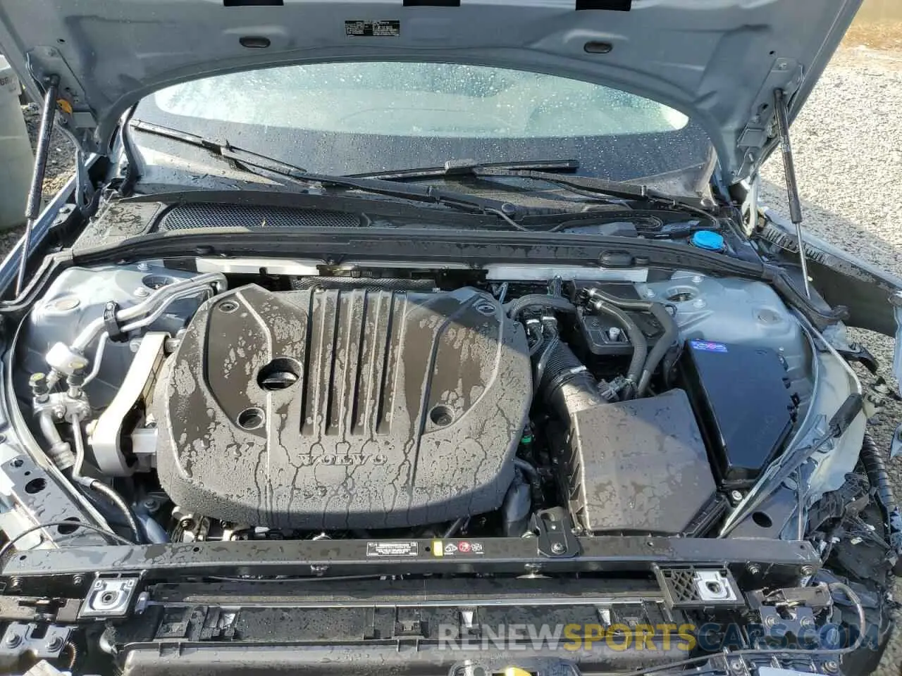 11 Photograph of a damaged car 7JRL12TK4RG323010 VOLVO S60 CORE 2024