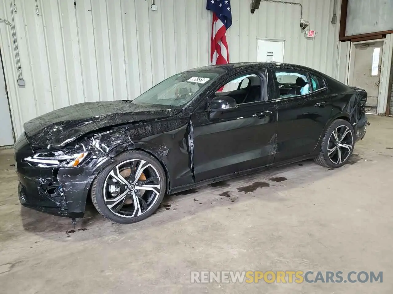 1 Photograph of a damaged car 7JRL12TK7RG324393 VOLVO S60 CORE 2024