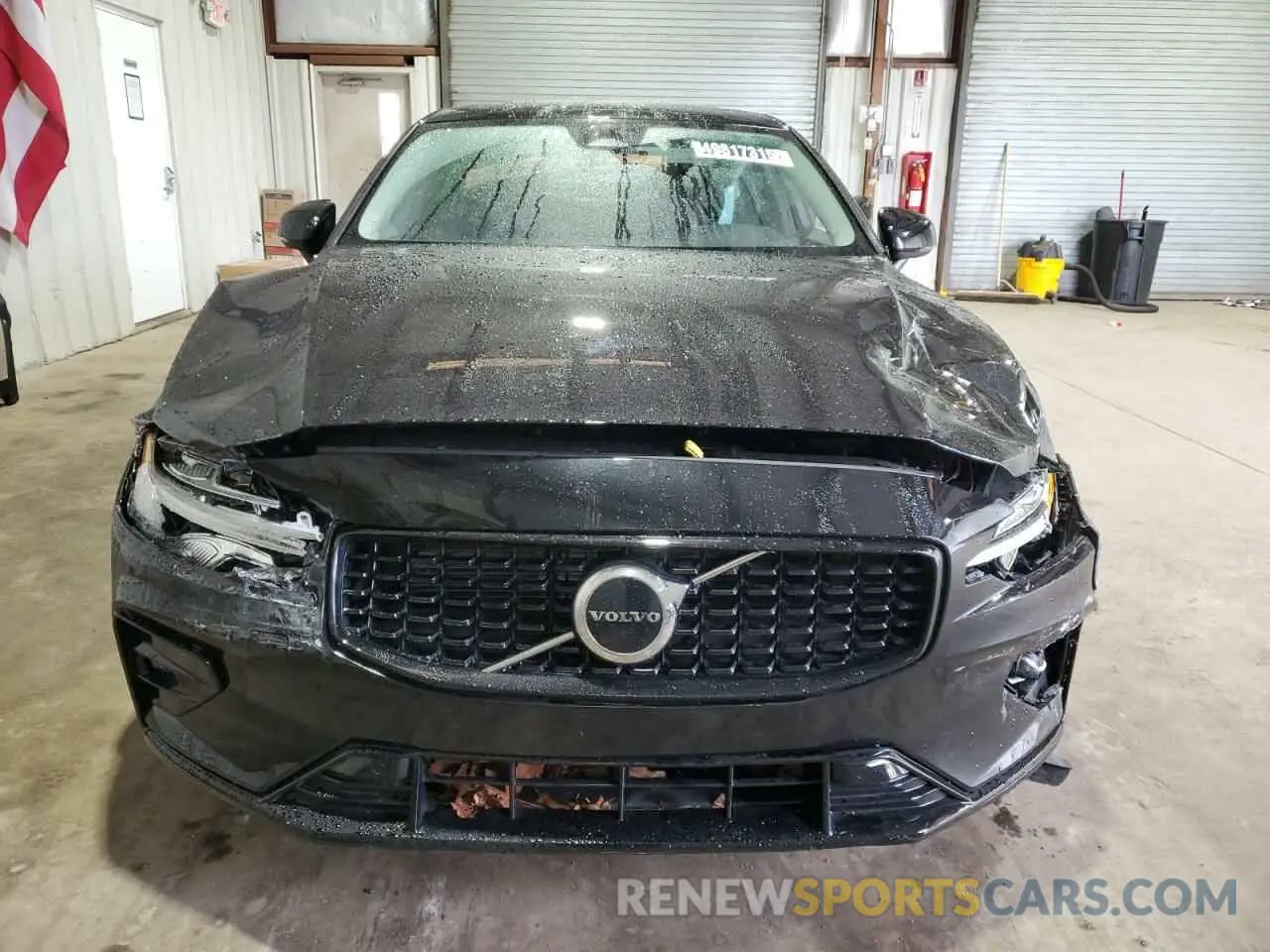 5 Photograph of a damaged car 7JRL12TK7RG324393 VOLVO S60 CORE 2024